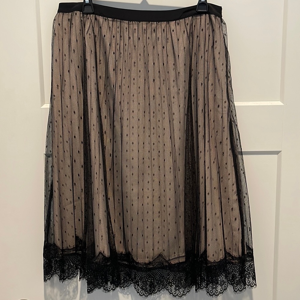 Brand new - Worthington black and nude skirt